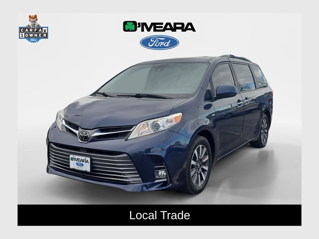 2018 Toyota Sienna XLE