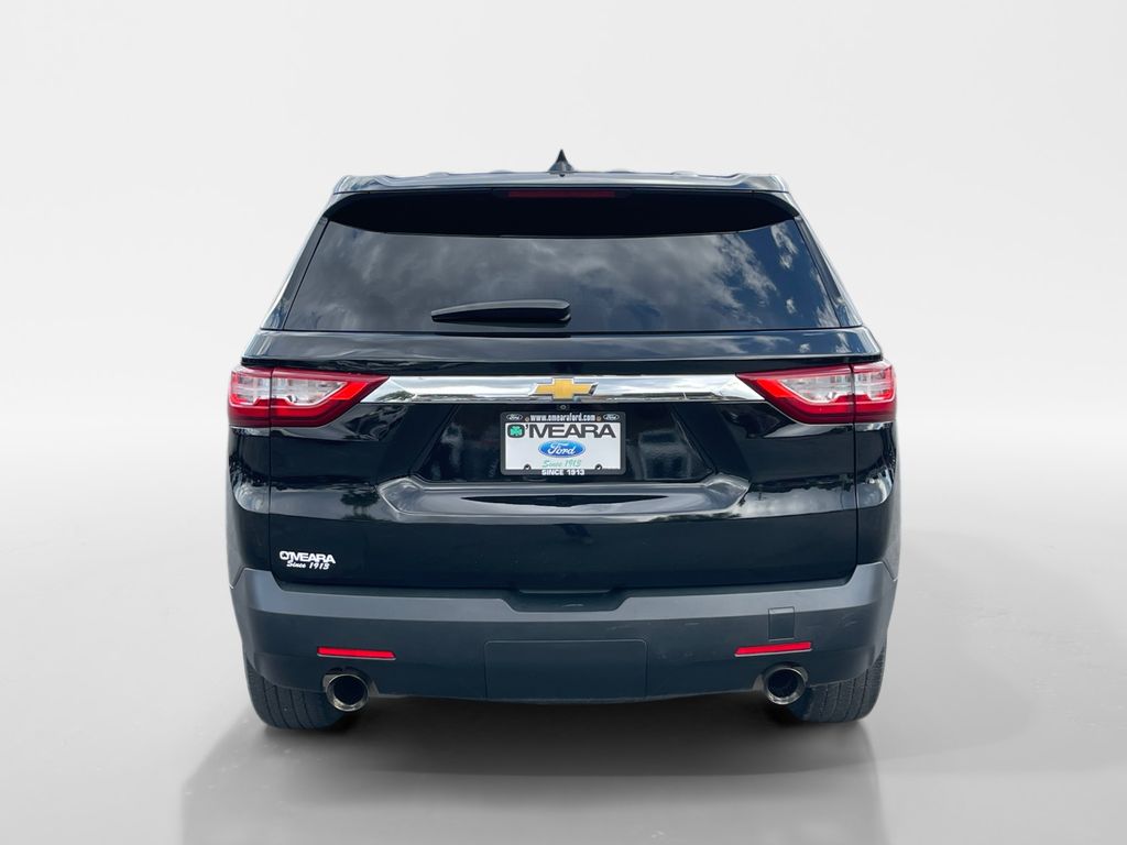 2020 Chevrolet Traverse LS photo 4