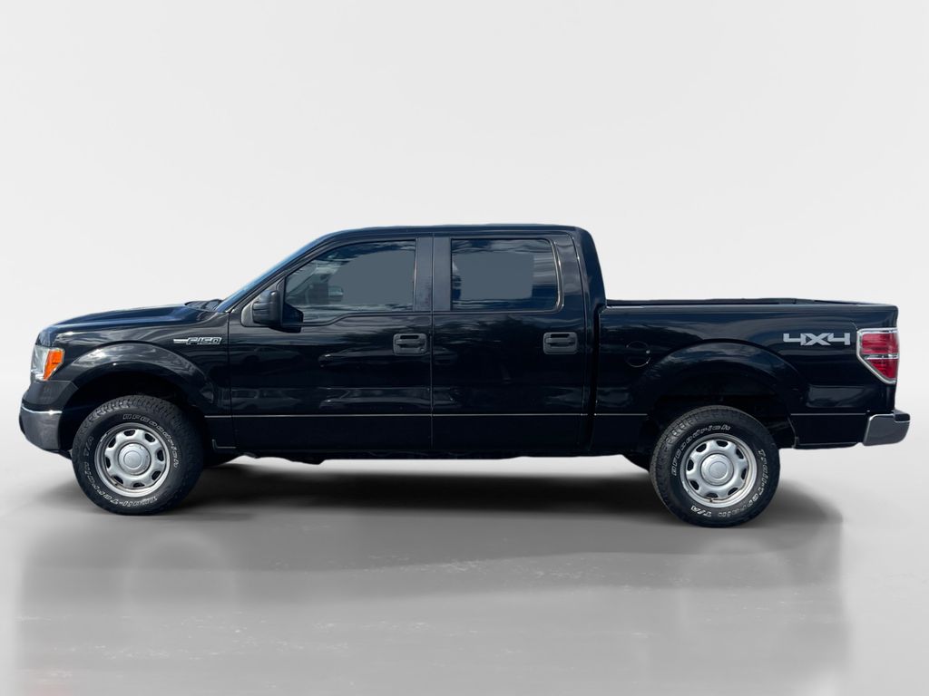 2013 Ford F-150 XL photo 2