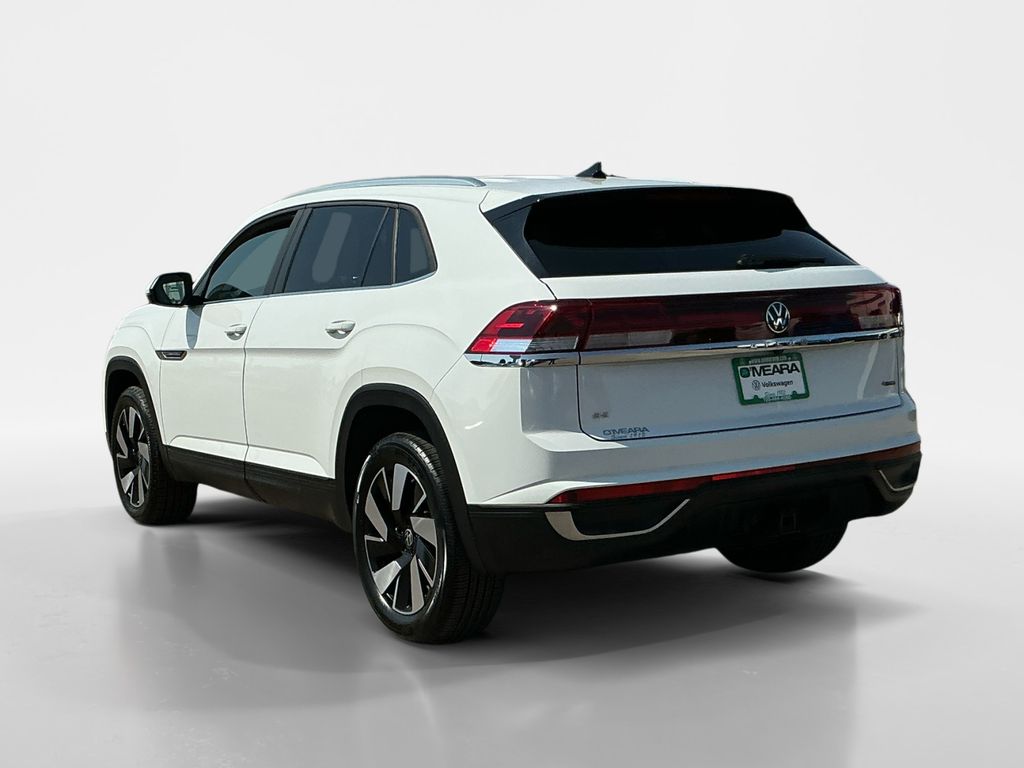 2024 Volkswagen Atlas Cross Sport SE Technology photo 2