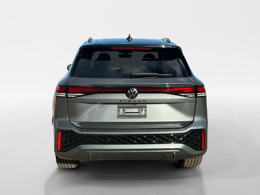 2025 Volkswagen Tiguan SE R-Line Black photo 4