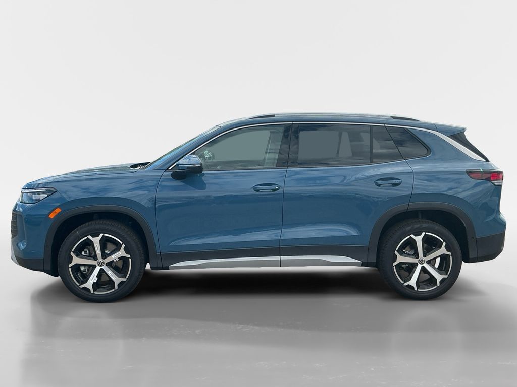 2025 Volkswagen Tiguan SE photo 2