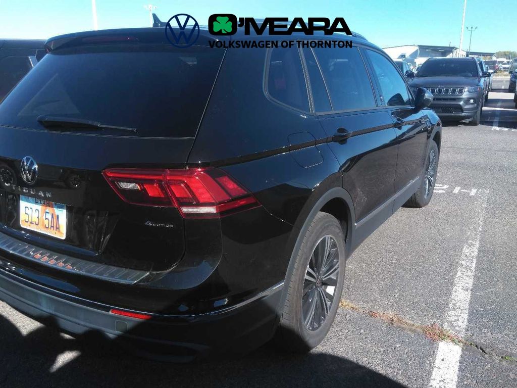 2024 Volkswagen Tiguan Wolfsburg Edition photo 2