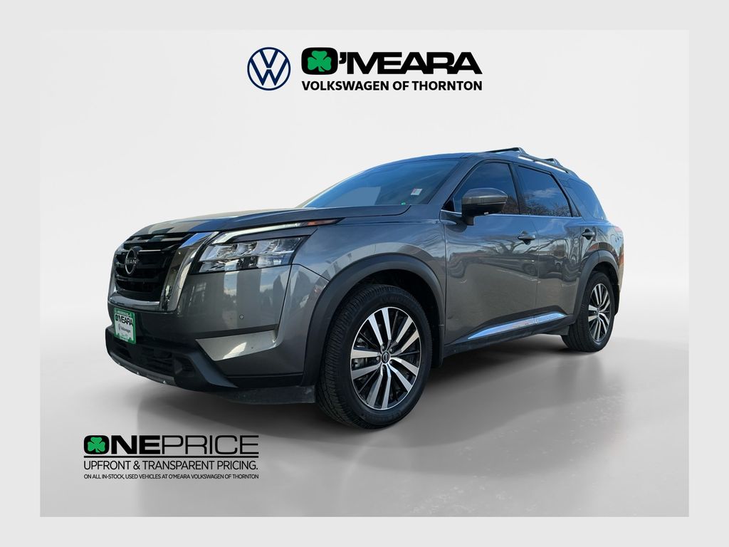 2023 Nissan Pathfinder Platinum