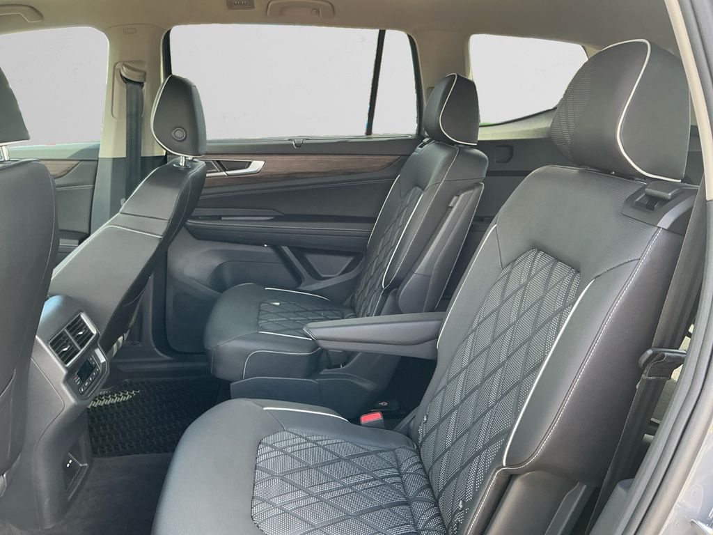 2026 Volkswagen Atlas SEL Premium R-Line - Photo 13