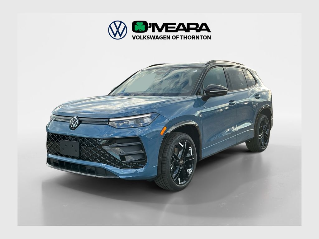 2025 Volkswagen Tiguan SE R-LINE BLACK's photo