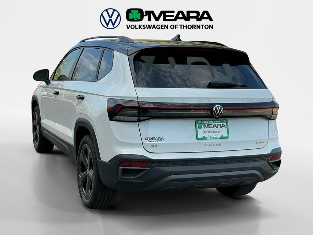 New 2025 Volkswagen Taos 1.5T SE Black SUV
