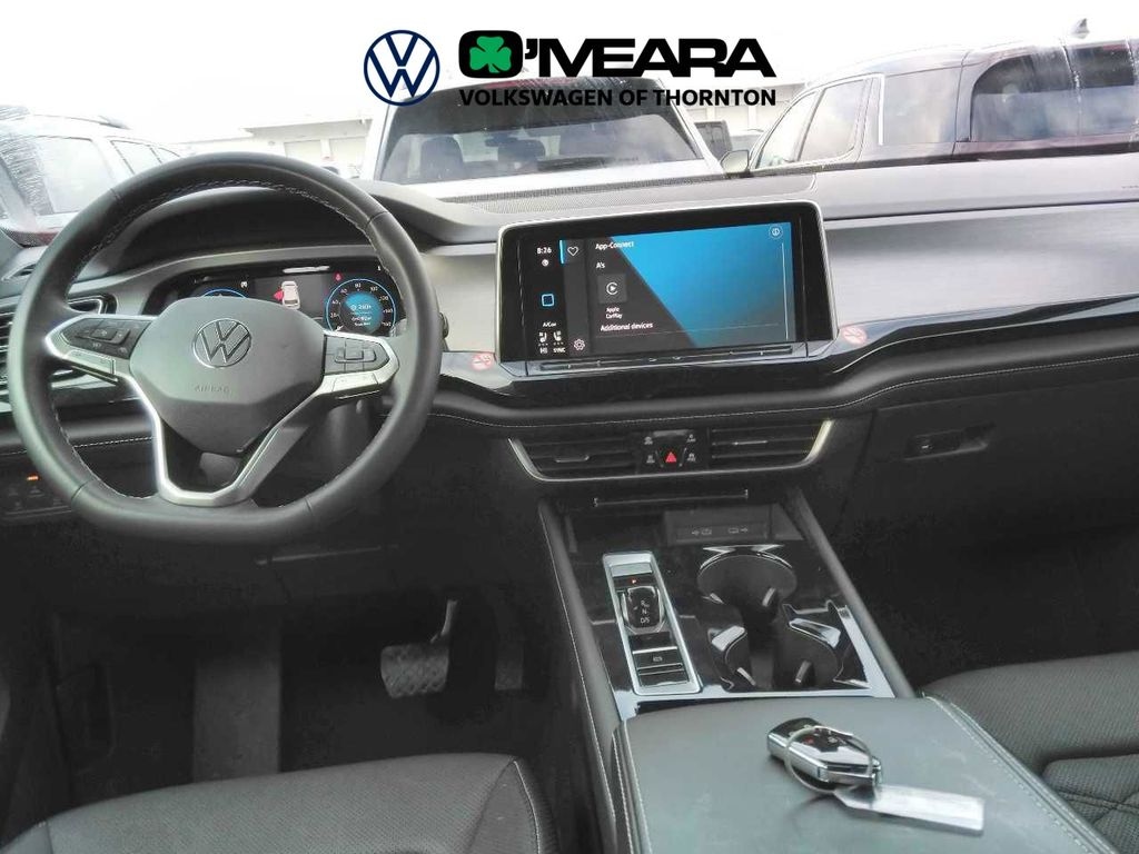 Used 2024 Volkswagen Atlas Cross Sport 2.0T SE w/Technology SUV