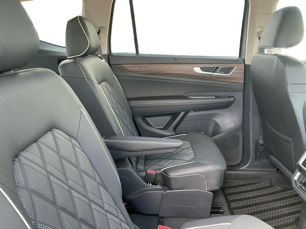2026 Volkswagen Atlas SEL Premium R-Line - Photo 18