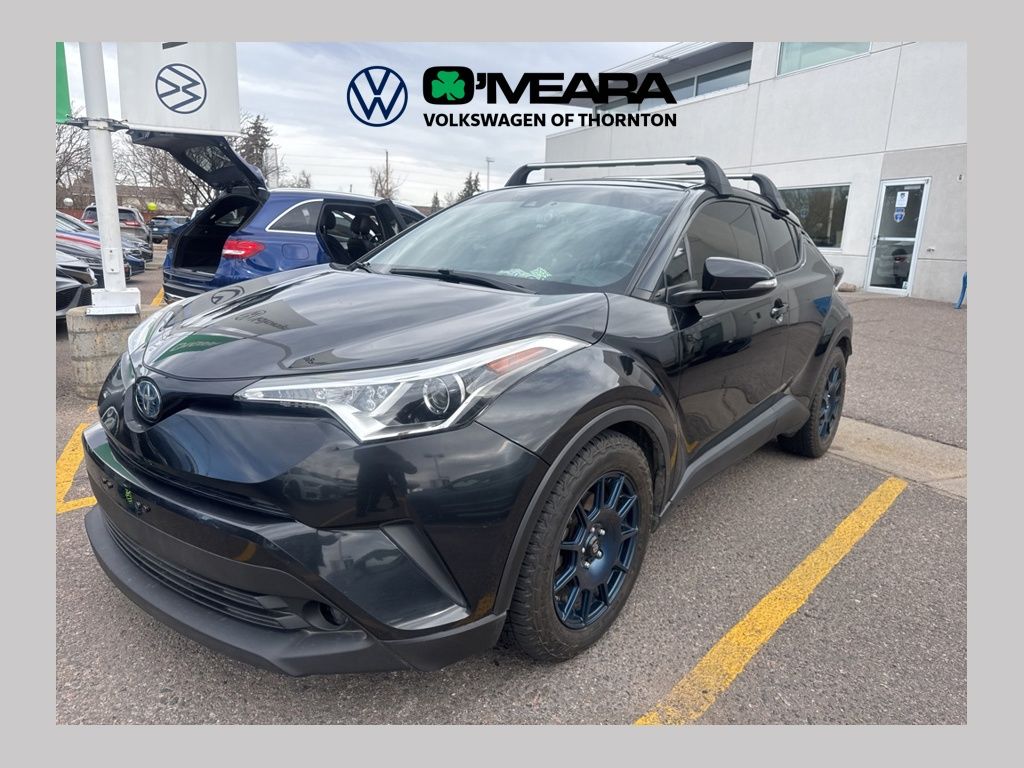 2019 Toyota C-HR LE's photo