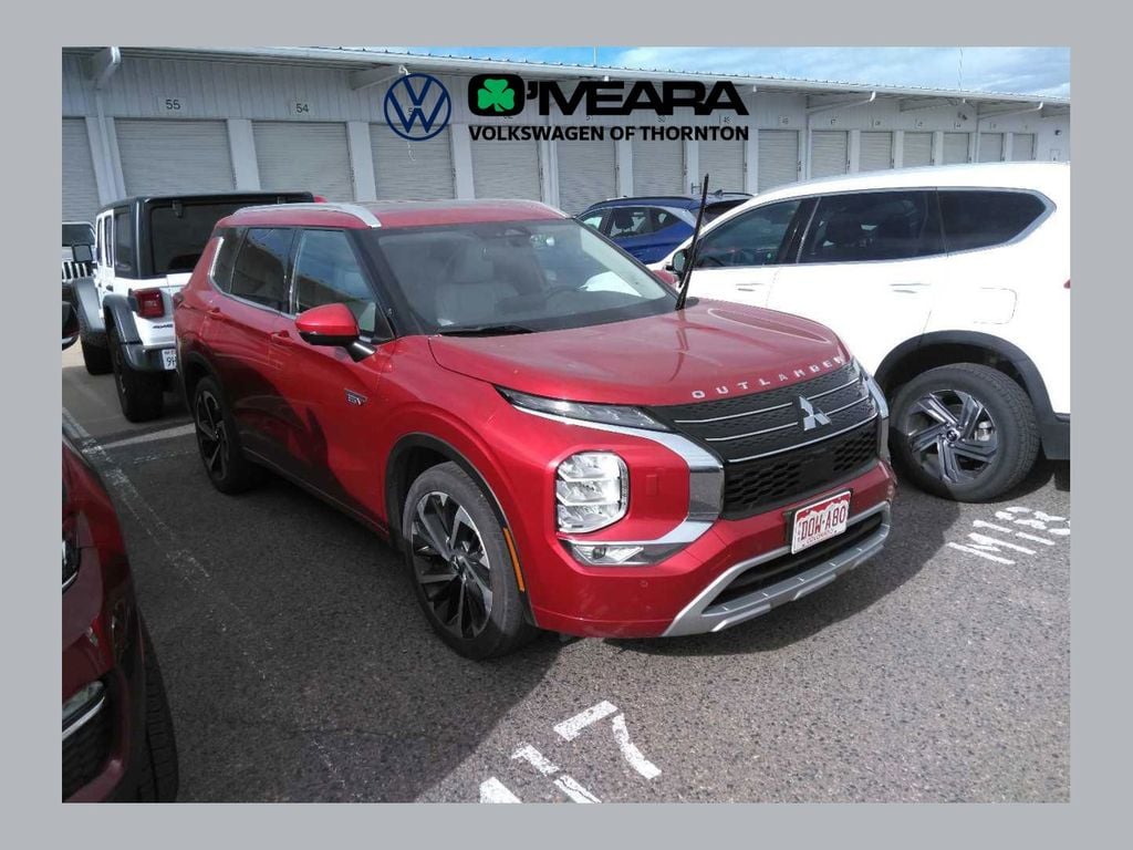 2024 Mitsubishi Outlander Plug-in Hybrid SEL's photo