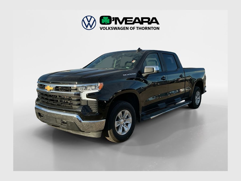 2024 Chevrolet Silverado 1500 LT's photo