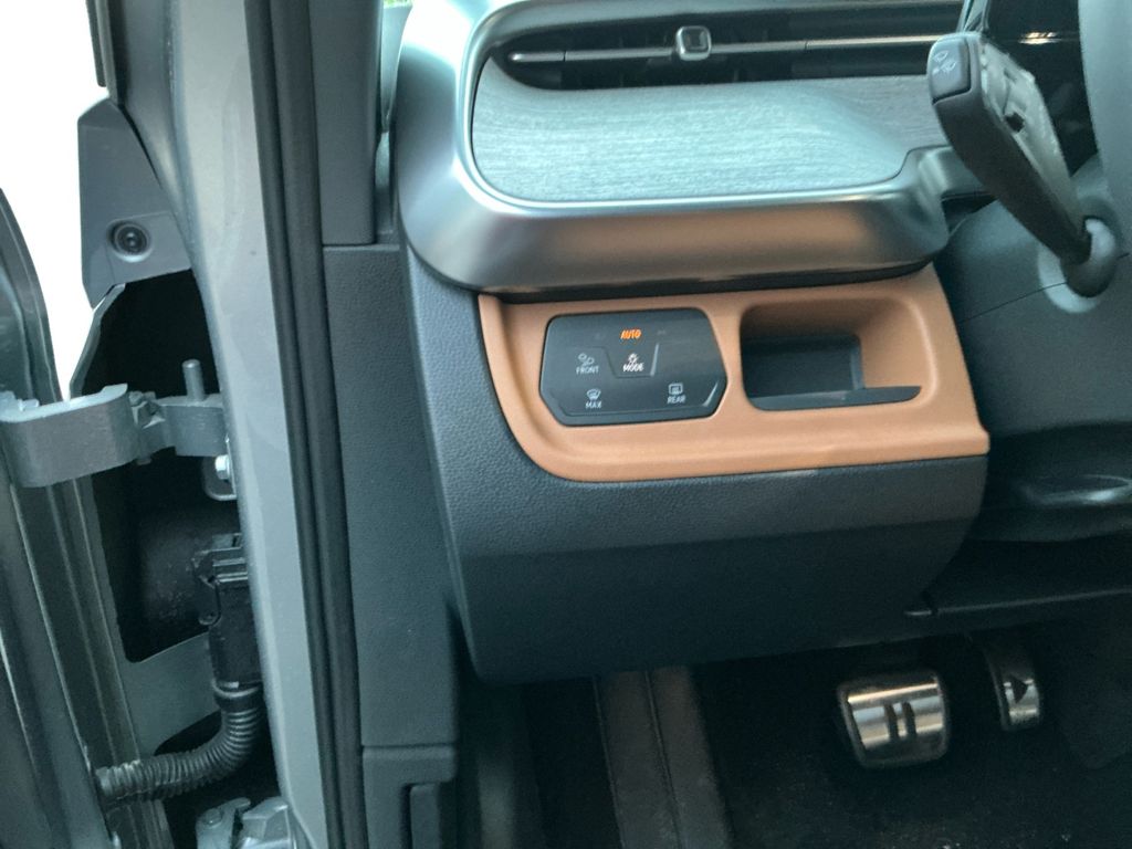 2025 Volkswagen ID. Buzz PRO S - Photo 17