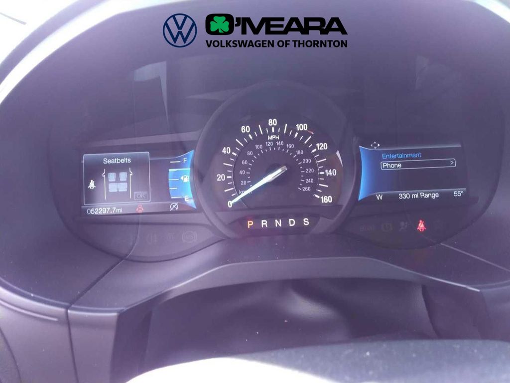 2024 Ford Edge Titanium photo 2