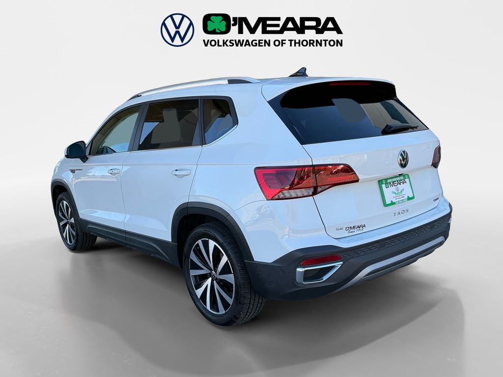 2022 Volkswagen Taos SE photo 3