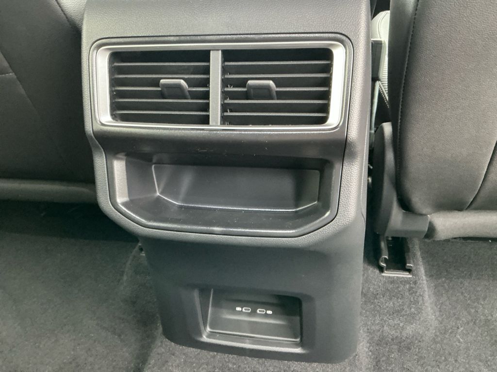2026 Volkswagen Atlas Cross Sport SE - Photo 21