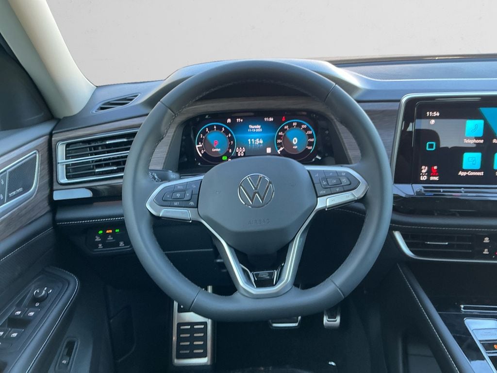 2026 Volkswagen Atlas SEL Premium R-Line - Photo 11