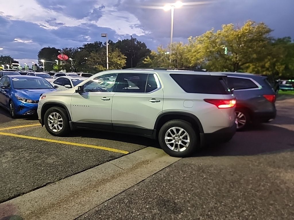 2019 Chevrolet Traverse photo 3