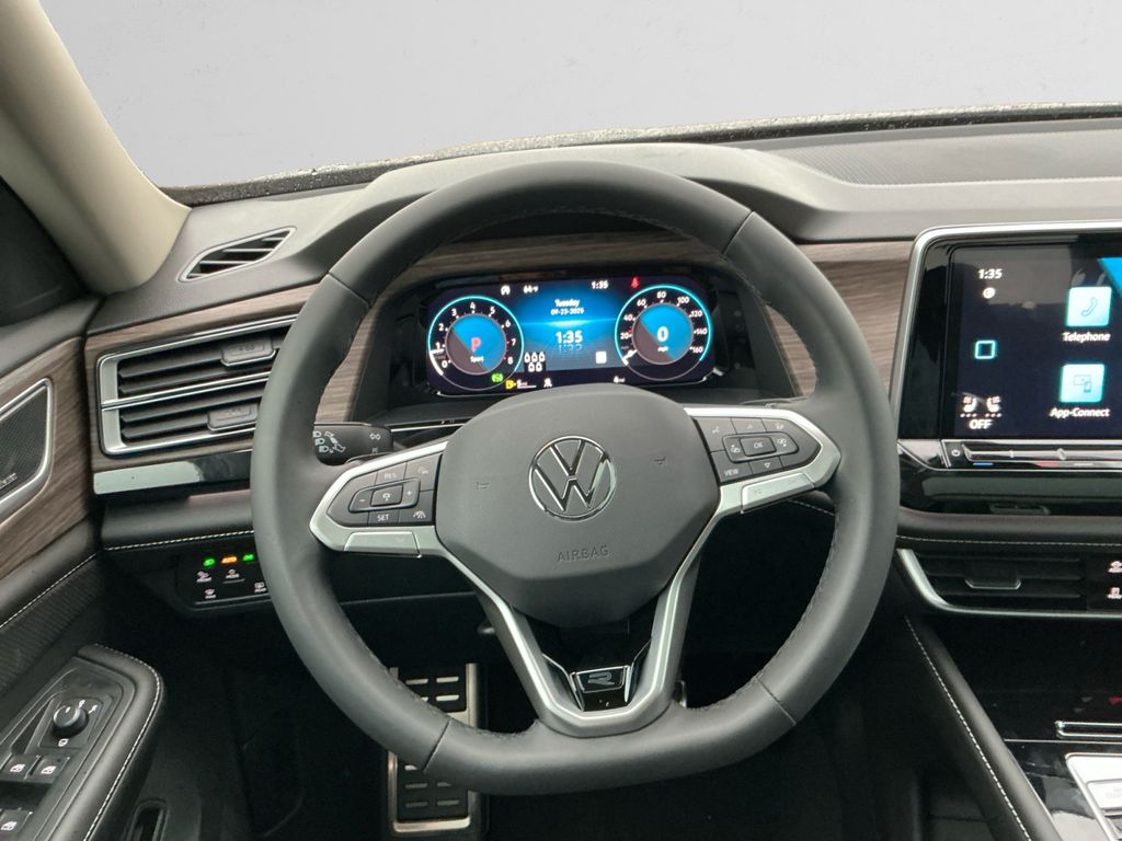 2026 Volkswagen Atlas SEL Premium R-Line - Photo 12