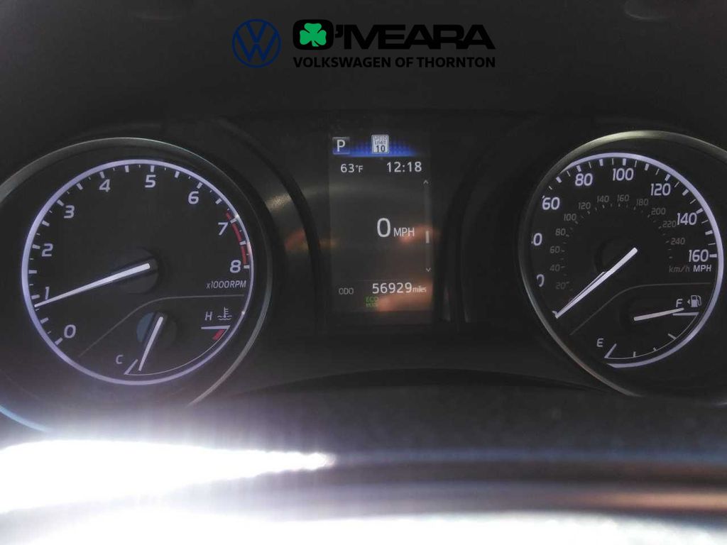 2024 Toyota Camry SE photo 4