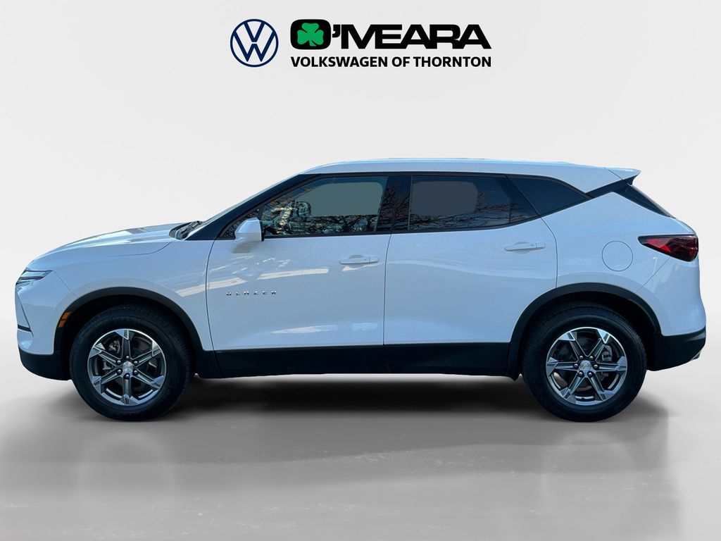 2023 Chevrolet Blazer 2LT photo 2