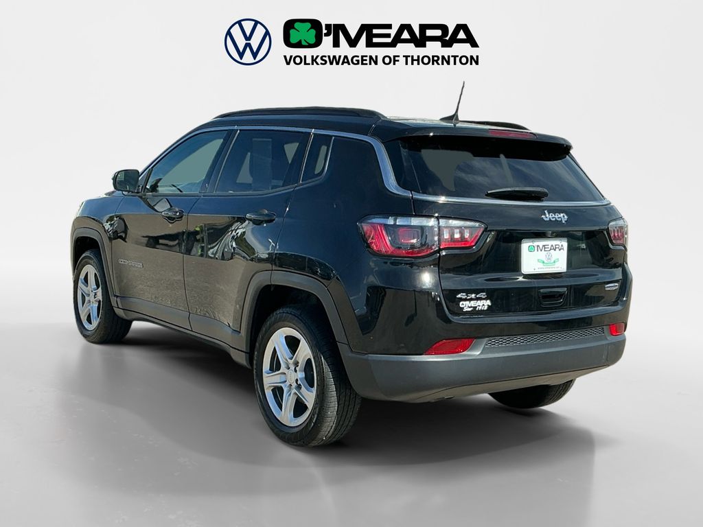 2024 Jeep Compass Latitude photo 3