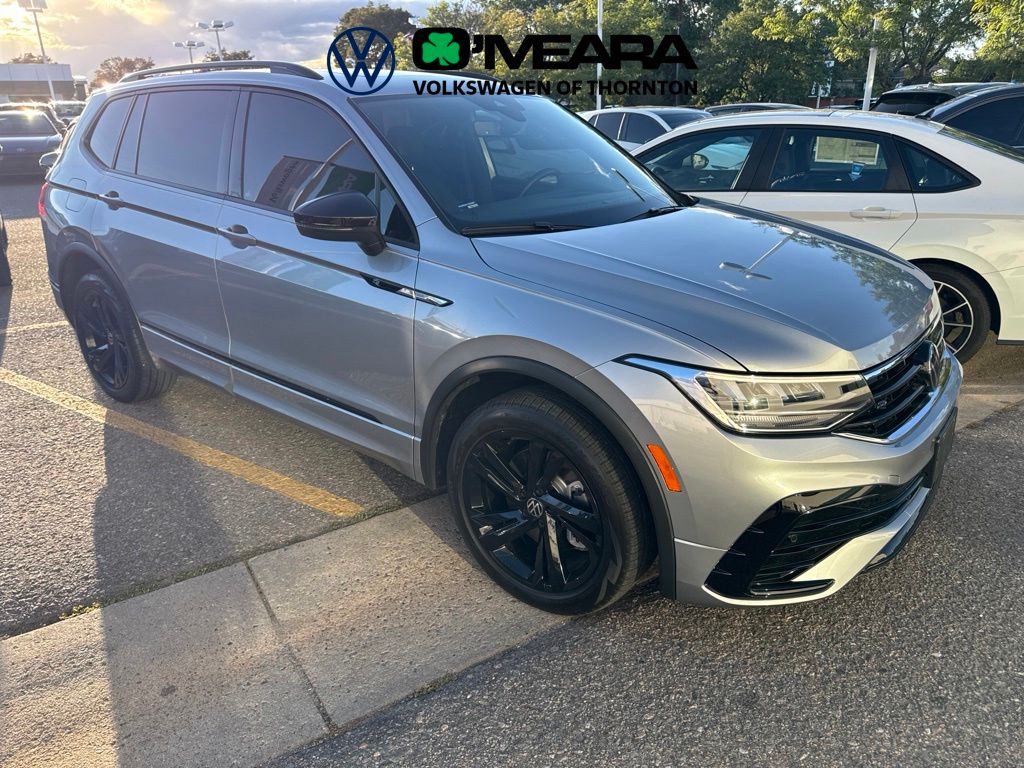 3VV8B7AX5RM169590