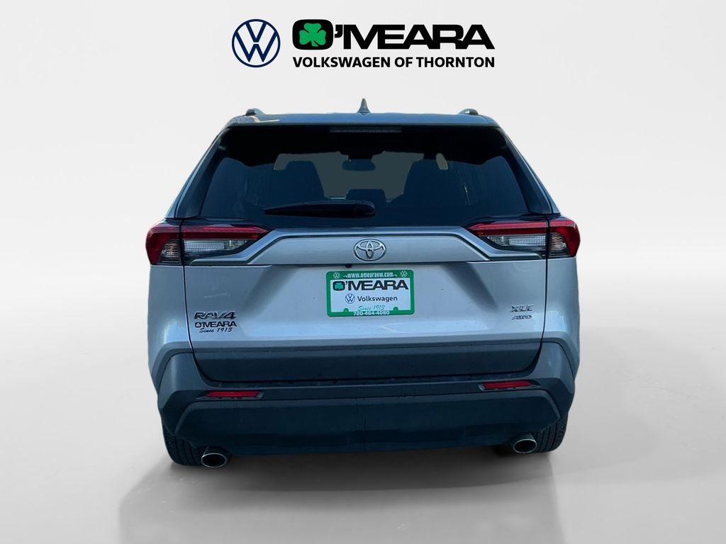 2024 Toyota RAV4 XLE photo 4