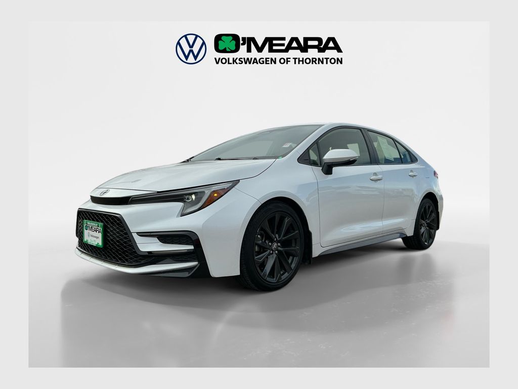 2023 Toyota Corolla SE's photo