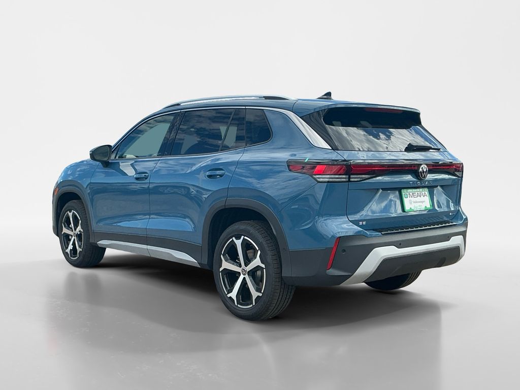 2025 Volkswagen Tiguan SE photo 3