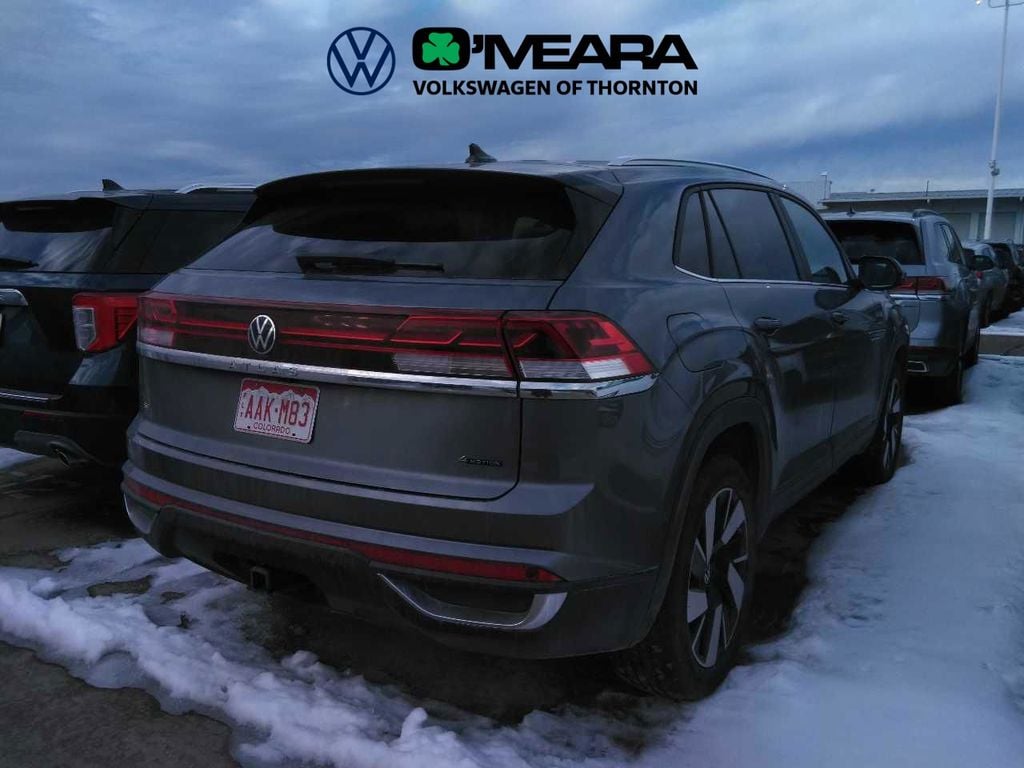 Used 2024 Volkswagen Atlas Cross Sport 2.0T SE w/Technology SUV