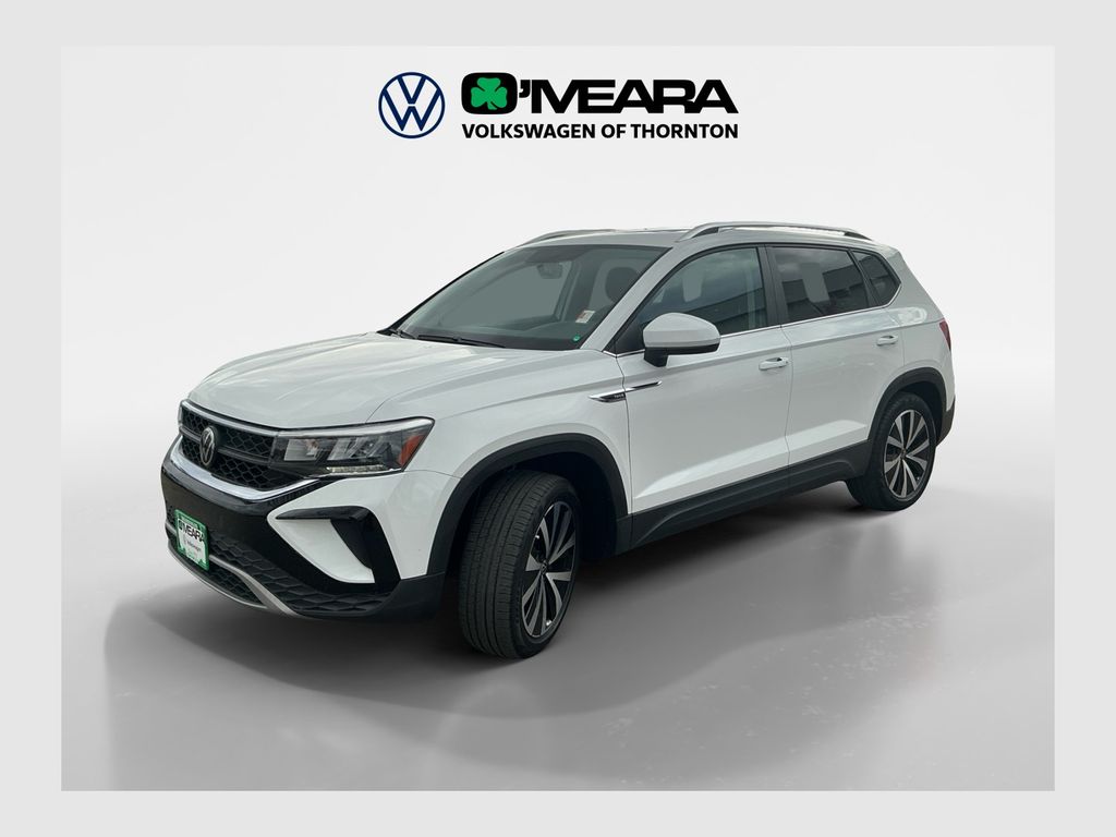 2022 Volkswagen Taos SE's photo