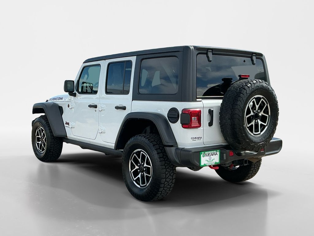 2024 Jeep Wrangler Rubicon photo 3