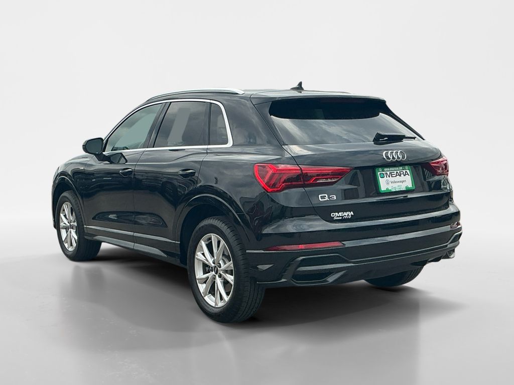 2022 Audi Q3 Premium S line photo 2