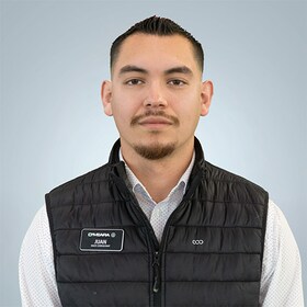 Staff member Juan Montanez from 0aea18cd0ff0