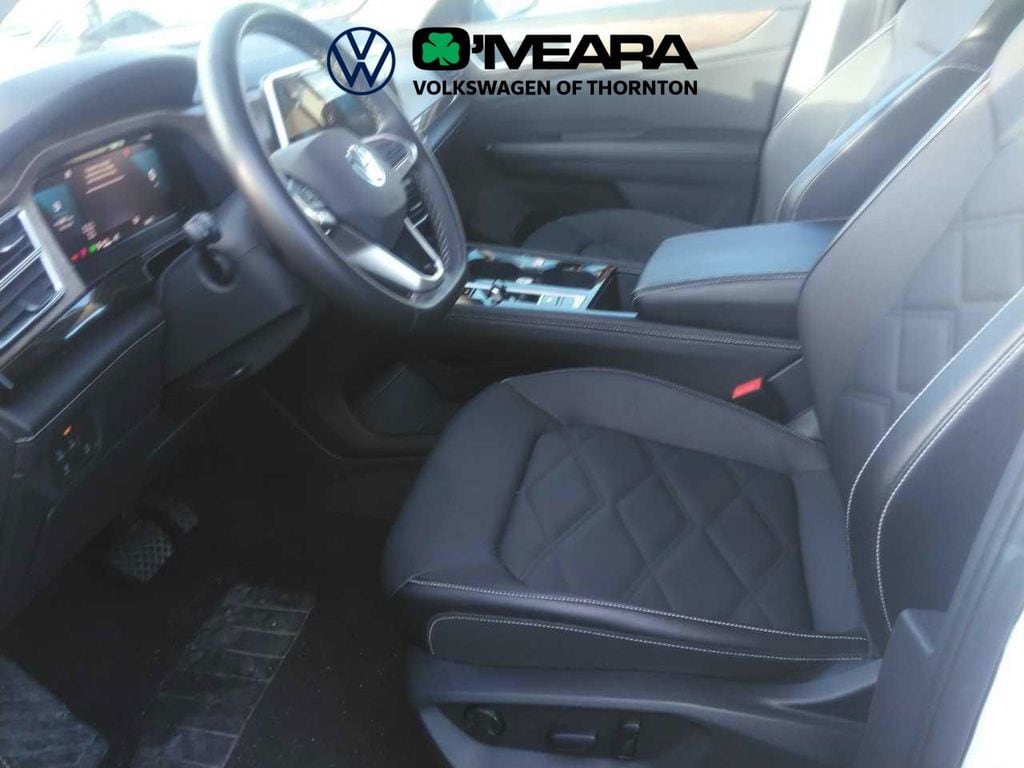 Used 2025 Volkswagen Atlas 2.0T SE w/Technology SUV