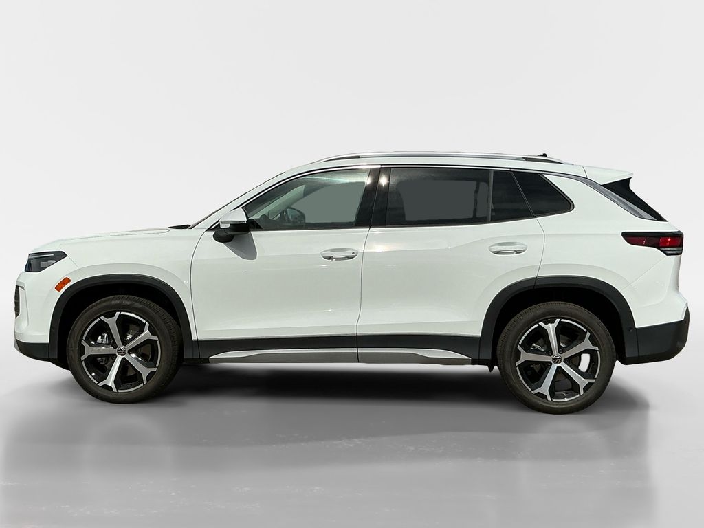 2025 Volkswagen Tiguan SE photo 2