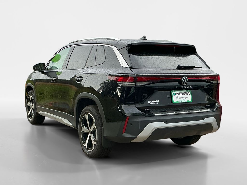 2025 Volkswagen Tiguan SE photo 3