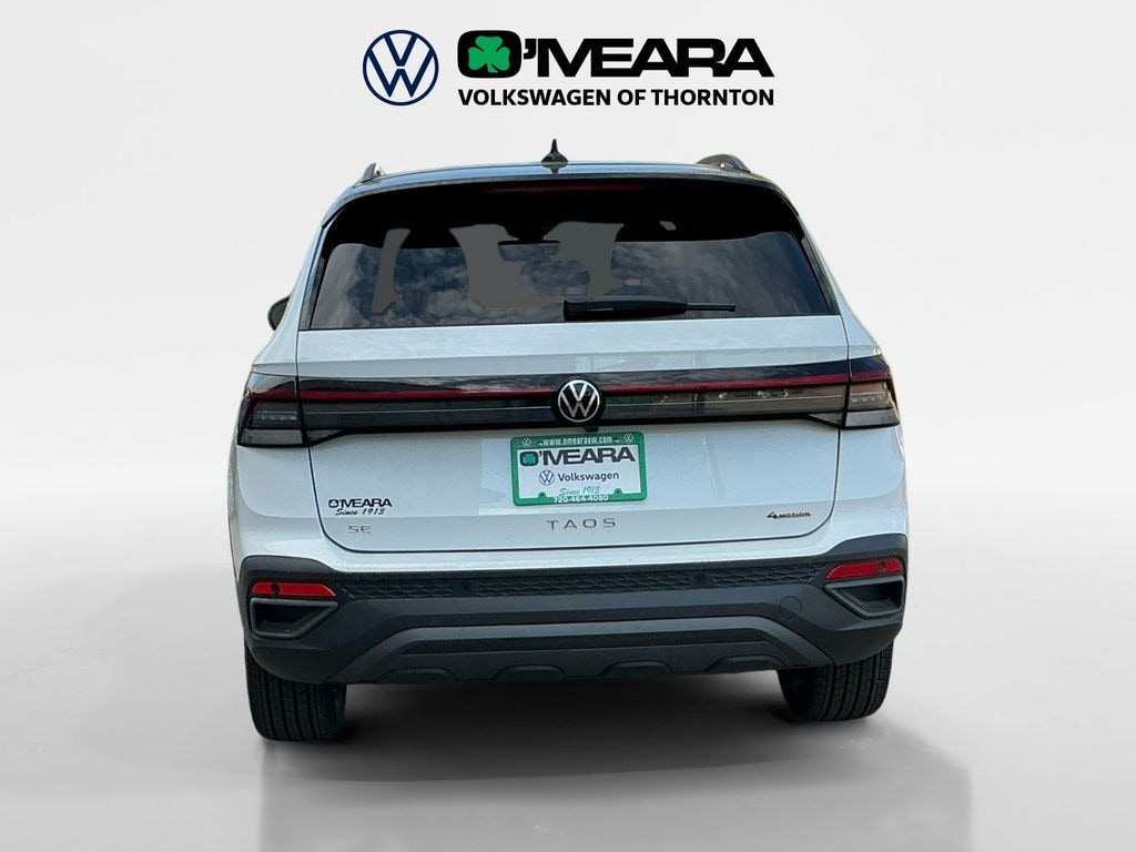 New 2025 Volkswagen Taos 1.5T SE Black SUV