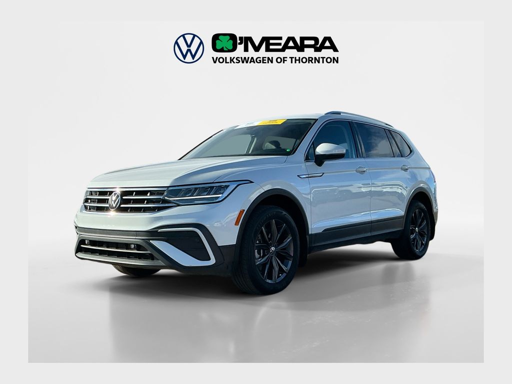 2023 Volkswagen Tiguan SE's photo