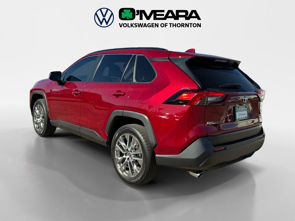 2023 Toyota RAV4 XLE Premium photo 2
