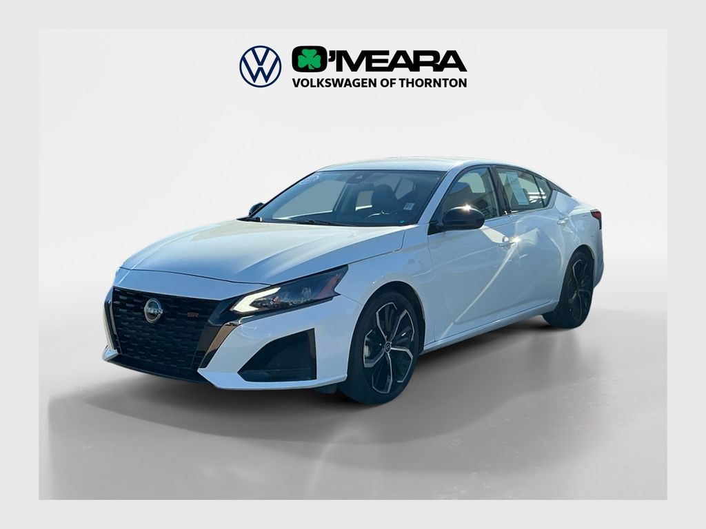 2023 Nissan Altima SR