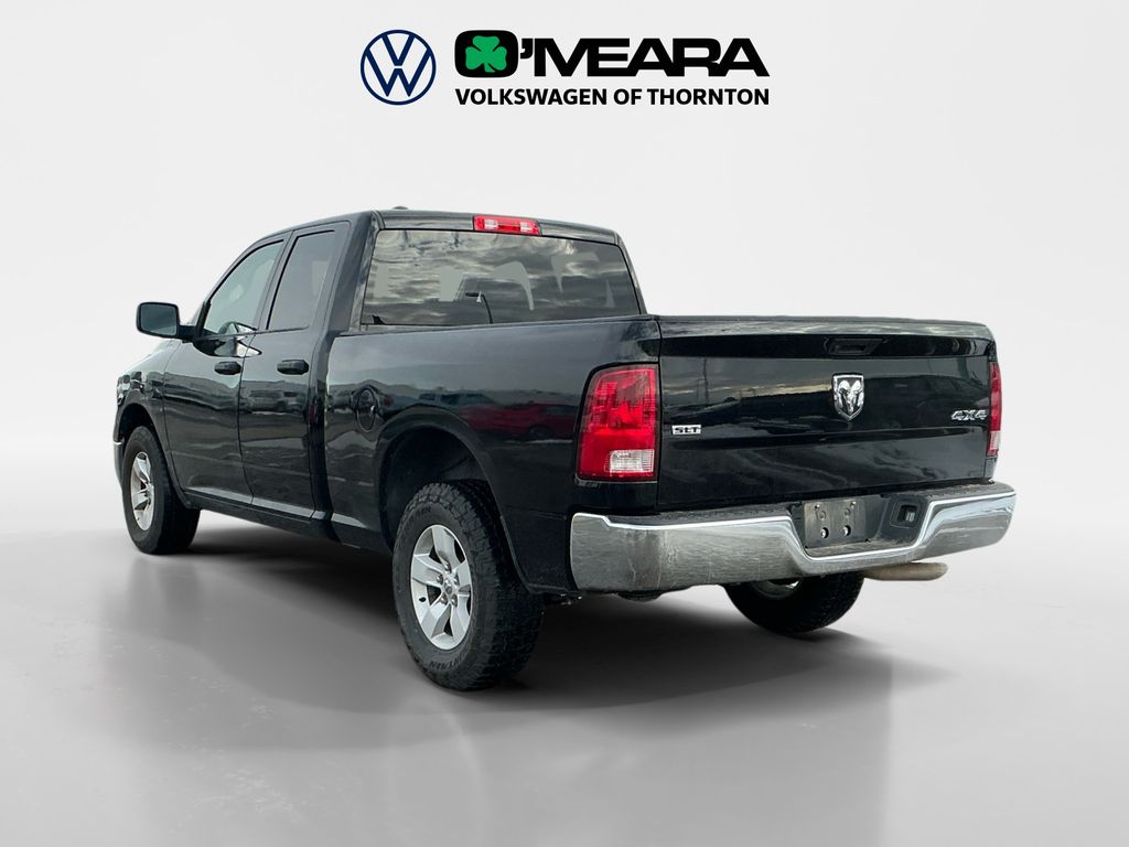 2024 Ram 1500 Classic SLT photo 3