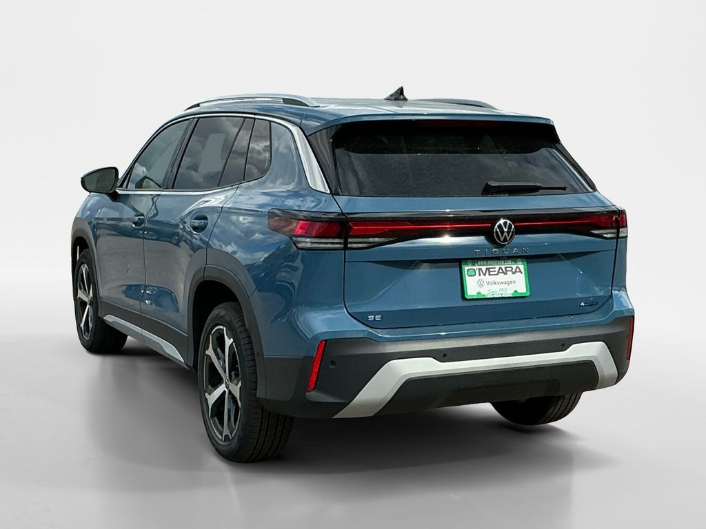 2025 Volkswagen Tiguan SE photo 3