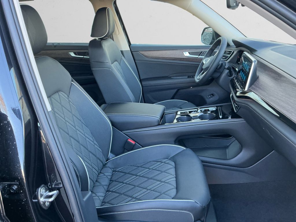 2026 Volkswagen Atlas SEL Premium R-Line - Photo 14