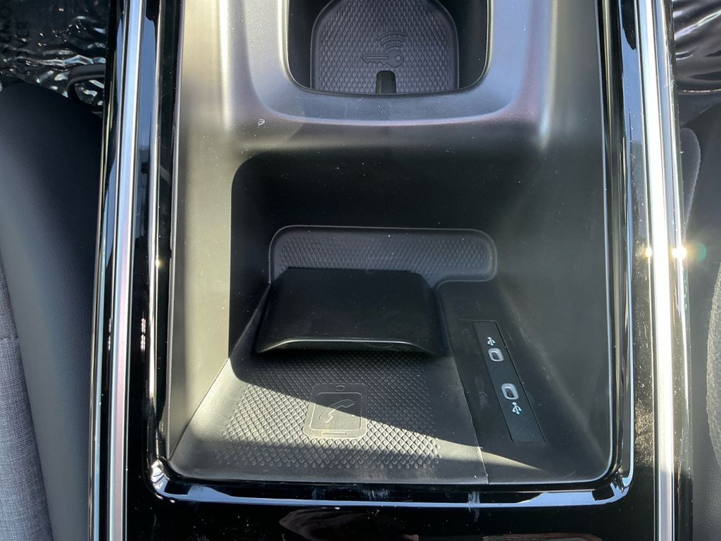 2026 Volkswagen ID.4 PRO - Photo 16