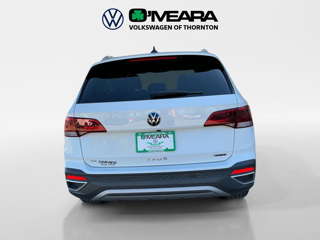 2022 Volkswagen Taos SE photo 4