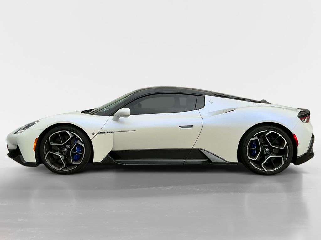 2022 Maserati MC20 Base Coupe photo 2