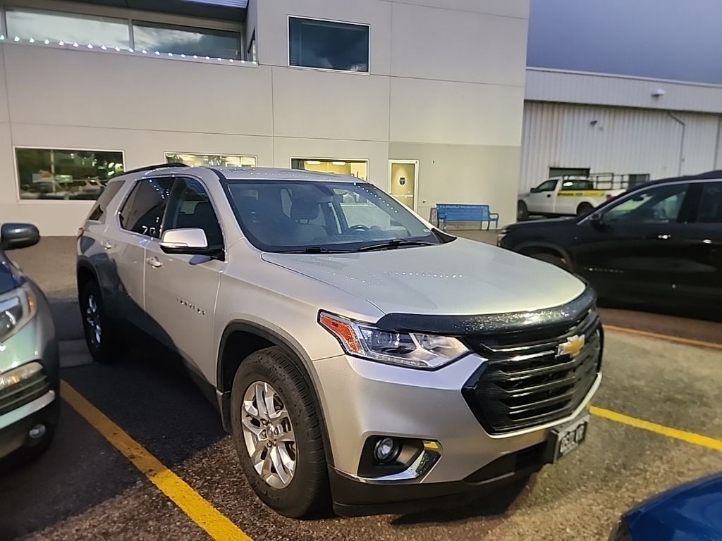 2019 Chevrolet Traverse photo 2