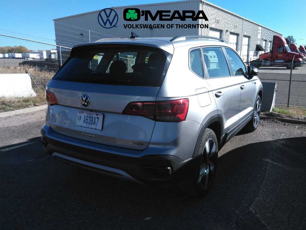 2024 Volkswagen Taos S photo 2